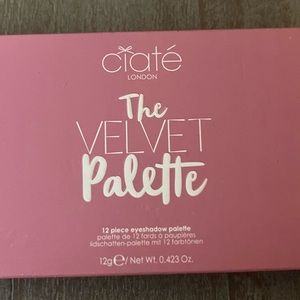 CIATE LONDON THE VELVET PALETTE 12 Piece eyeshadow palette
